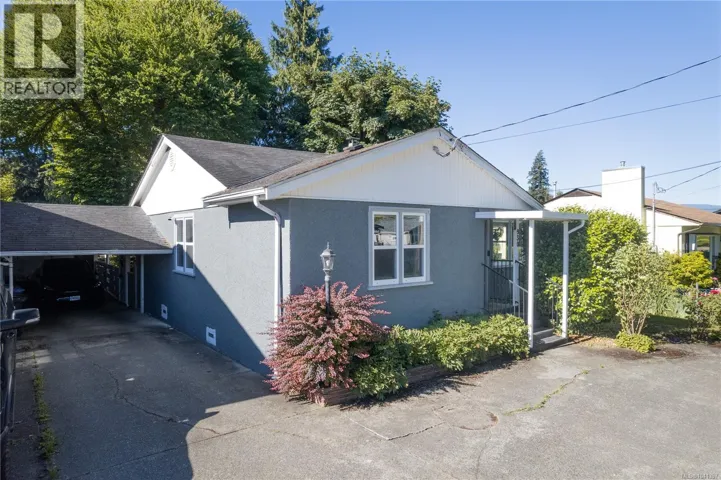 930 Wharncliffe Rd, Duncan, British Columbia V9L2K4