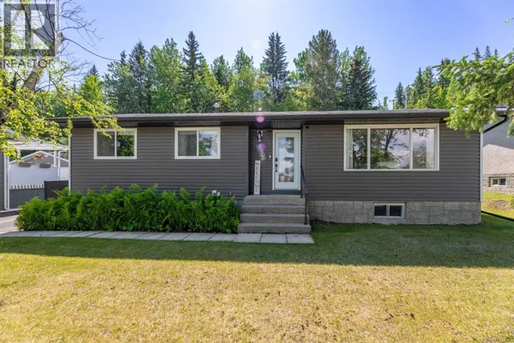 153 Alder Drive, Hinton, Alberta T7V1C9