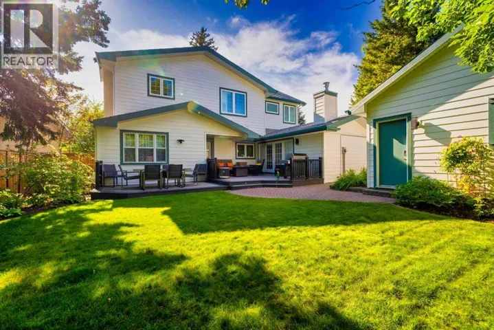 5028 Vanstone Crescent NW, Calgary, Alberta T3A0V9