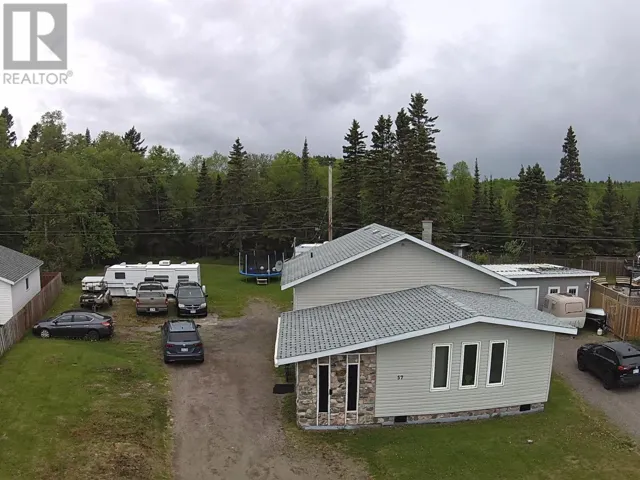 57 SUPERIOR AVE, TERRACE BAY, Ontario P0T2W0