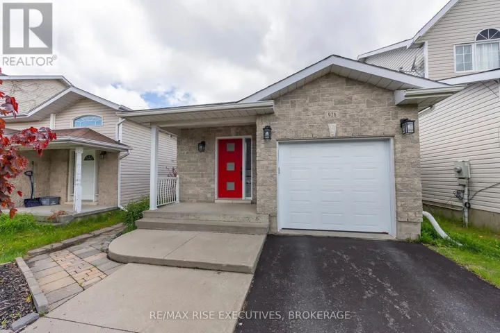 926 BLUFFWOOD AVENUE, Kingston (Kingston East (Incl Barret Crt)), Ontario K7K7K4