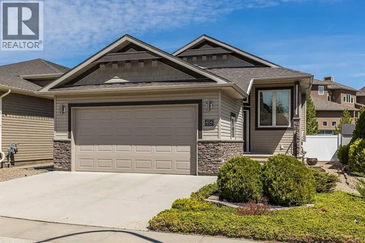 604 Vista Drive SE, Medicine Hat, Alberta T1B0N1