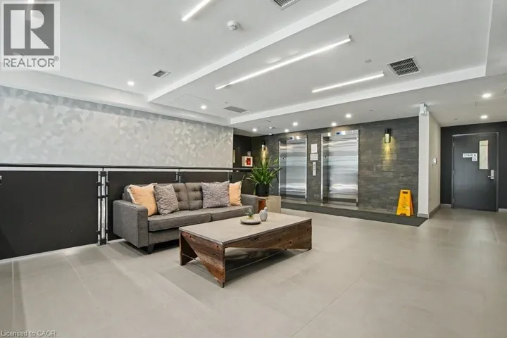 690 KING Street W Unit# 101, Kitchener, Ontario N2H5L8
