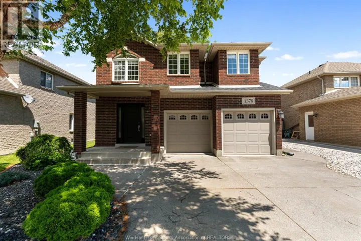 1376 Lakeview AVENUE, Windsor, Ontario N8P1K7