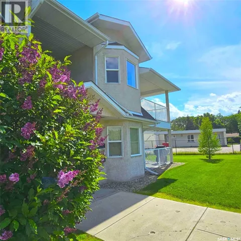 1075 Birchwood PLACE, Regina, Saskatchewan S4S7L1