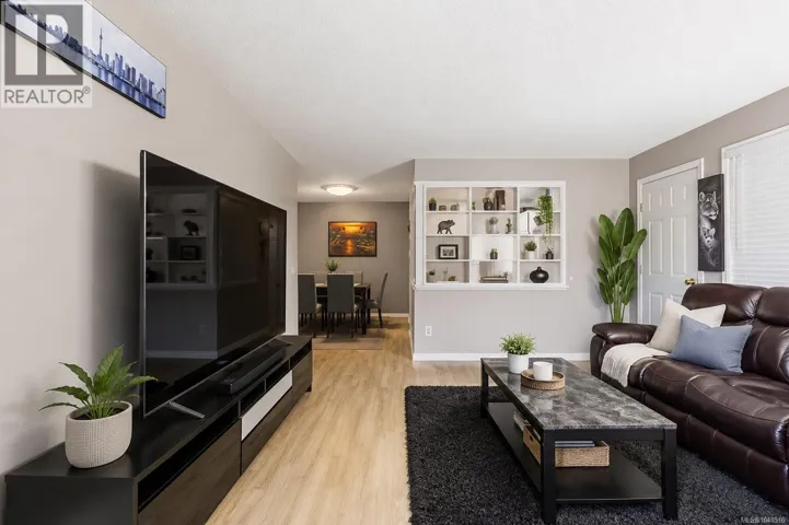 306 1525 Hillside Ave, Victoria, British Columbia V8T2C1