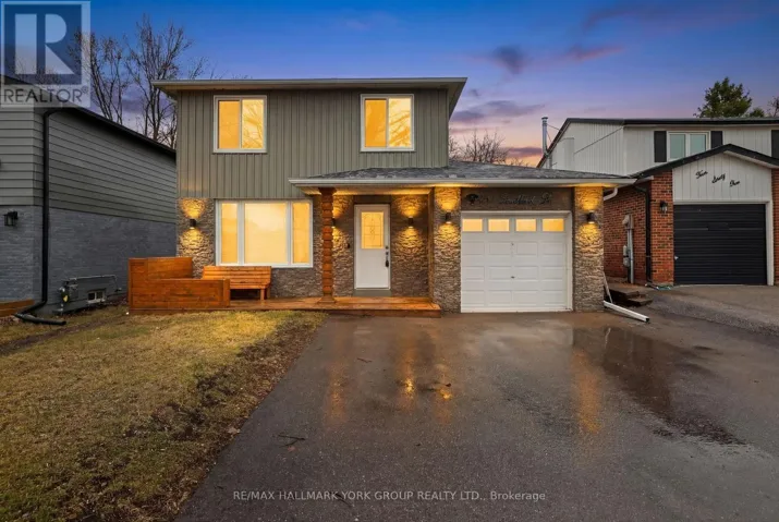 459 SANDFORD STREET, Newmarket (Central Newmarket), Ontario L3Y4S8