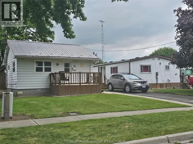 8-10 HENRY STREET, Wallaceburg, Ontario N8A1C3