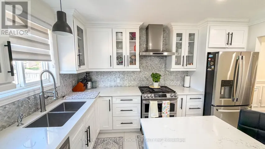 2 IRENE DRIVE, Barrie (Painswick South), Ontario L4N0Y7