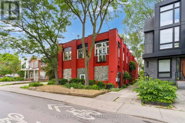 6 - 243 MACDONELL AVENUE, Toronto (Roncesvalles), Ontario M6R2A9