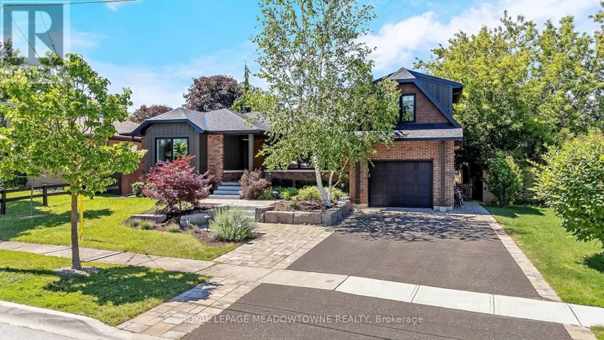 23 MACKENZIE DRIVE, Halton Hills (Georgetown), Ontario L7G4C1