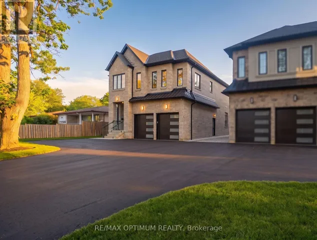 30 MCLAUGHLIN ROAD N, Brampton (Northwood Park), Ontario L6X1Y7