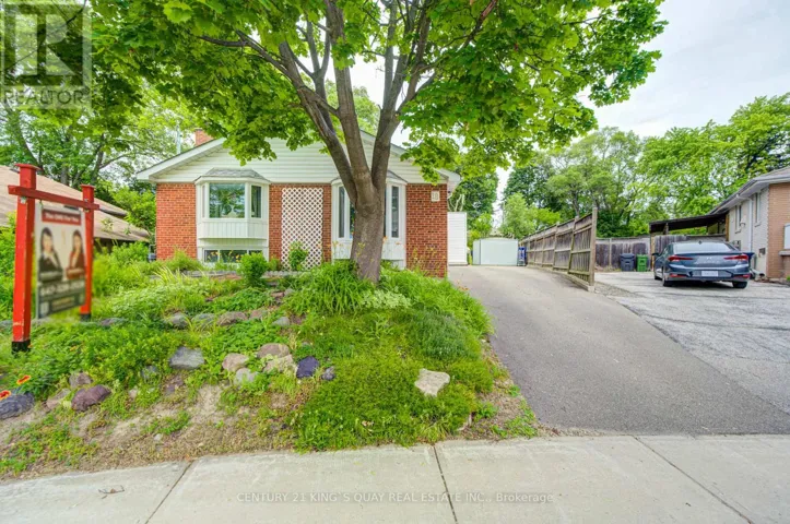 18 BENHUR CRESCENT, Toronto (Woburn), Ontario M1H1P3