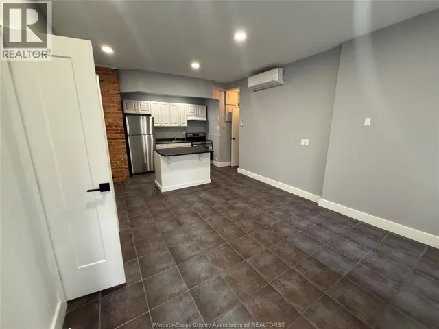 405 PELISSIER Unit# A, Windsor, Ontario N9A4L2