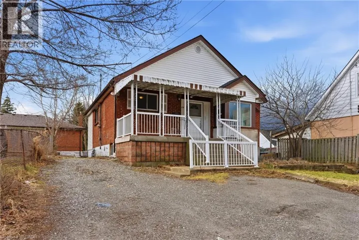 880 LAWRENCE Road, Hamilton, Ontario L8K2A3