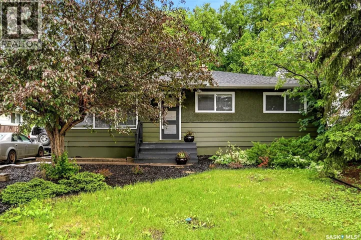 5 DARKE CRESCENT, Regina, Saskatchewan S4S2W5