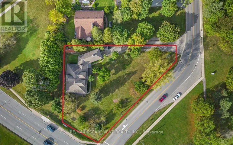 21 FIRST AVENUE, Welland (Prince Charles), Ontario L3C1X7