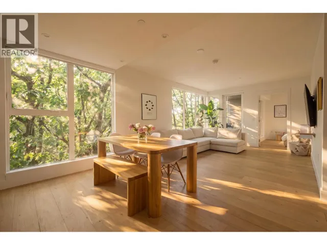 306 2485 LARCH STREET, Vancouver, British Columbia V6K0A3