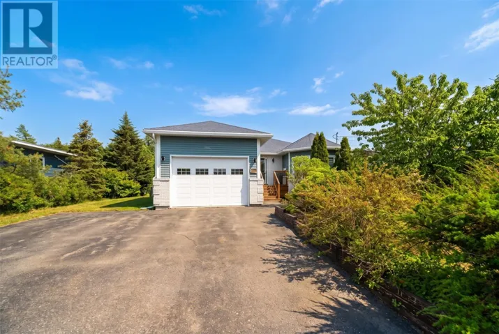 20 PINE HILL Place, PARADISE, Newfoundland & Labrador A1L1Y4