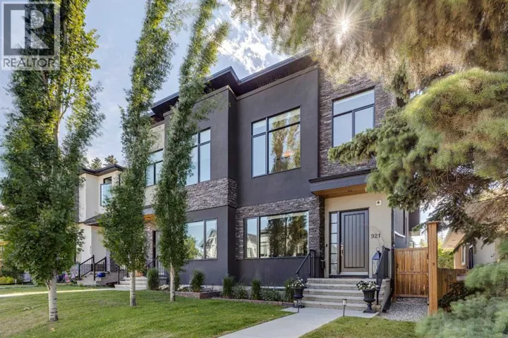 921 42 Street SW, Calgary, Alberta T3C1Y9