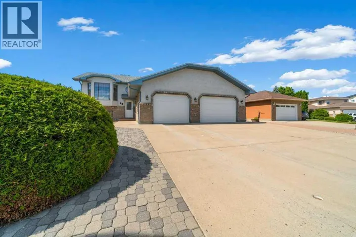 48 Park Meadows Court SE, Medicine Hat, Alberta T1B4C3