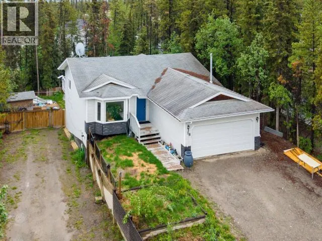 18 WILSON DRIVE, Whitehorse, Yukon Y1A0C5