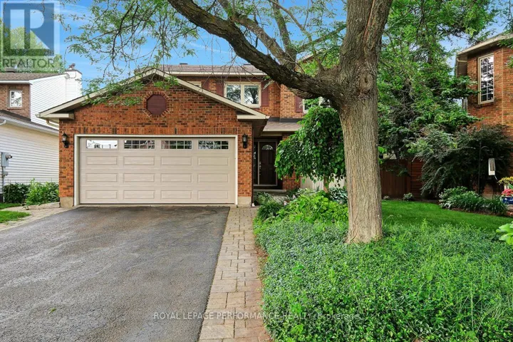 1595 CHAMPNEUF DRIVE, Ottawa, Ontario K1C6B6