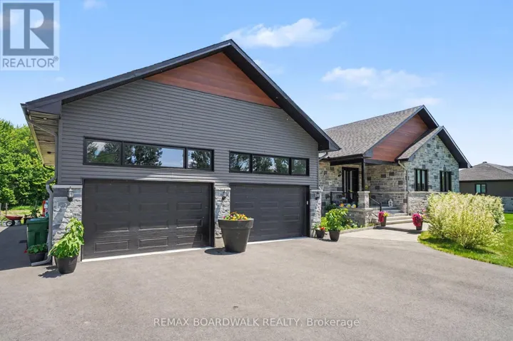 139 ST THOMAS STREET, Russell, Ontario K0A3H0