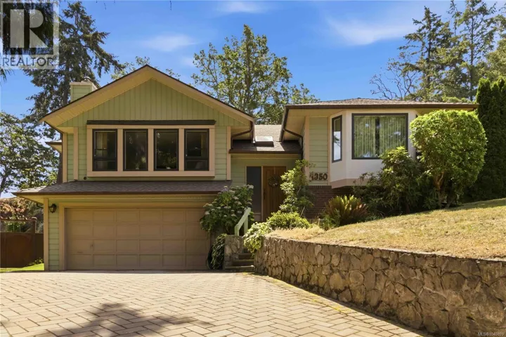 4350 Faithwood Rd, Saanich, British Columbia V8X4Z6