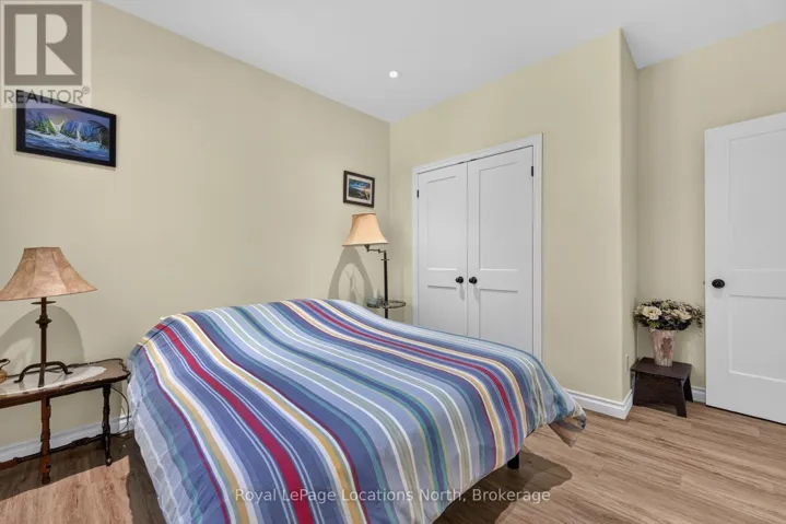 780