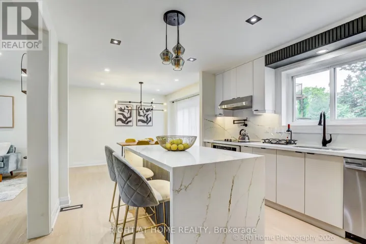 22 GLENEAGLE CRESCENT, Toronto (Don Valley Village), Ontario M2J3H3