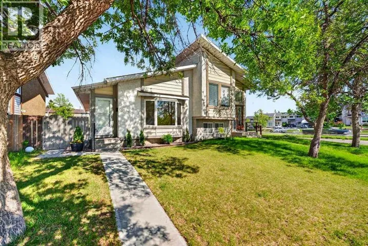 3304 Temple Way NE, Calgary, Alberta T1Y3V6