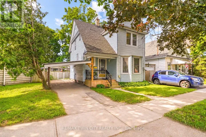3 BRIGHTON AVENUE, Brantford, Ontario N3S1V5