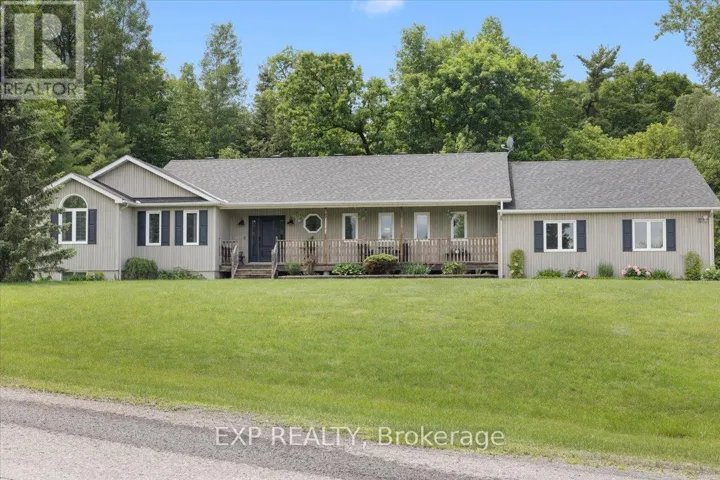2670 PIERRETTE DRIVE, Ottawa, Ontario K4C1B6