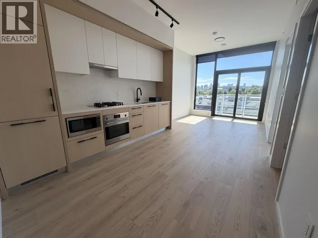 462 5189 EARLES STREET, Vancouver, British Columbia V5R5H4
