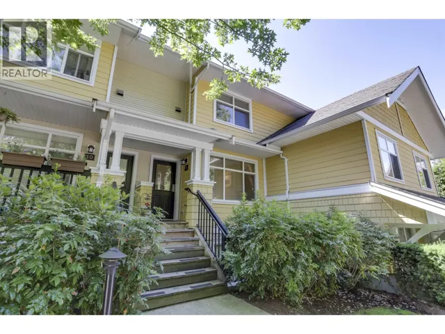 11 6878 SOUTHPOINT DRIVE, Burnaby, British Columbia V3N5E4
