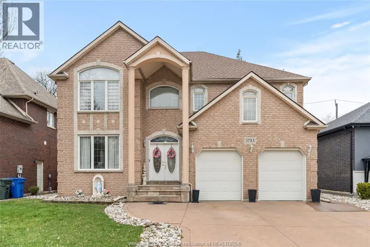 3783 INGLEWOOD AVENUE, Windsor, Ontario N9E4P4