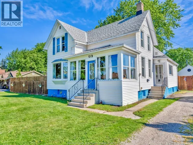 145 Delaware, LaSalle, Ontario N9J1S1