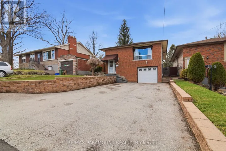 1262 UPPER GAGE AVENUE, Hamilton (Randall), Ontario L8W1E4
