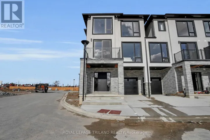 8 - 3103 PETTY ROAD, London South (South V), Ontario N6L0K1