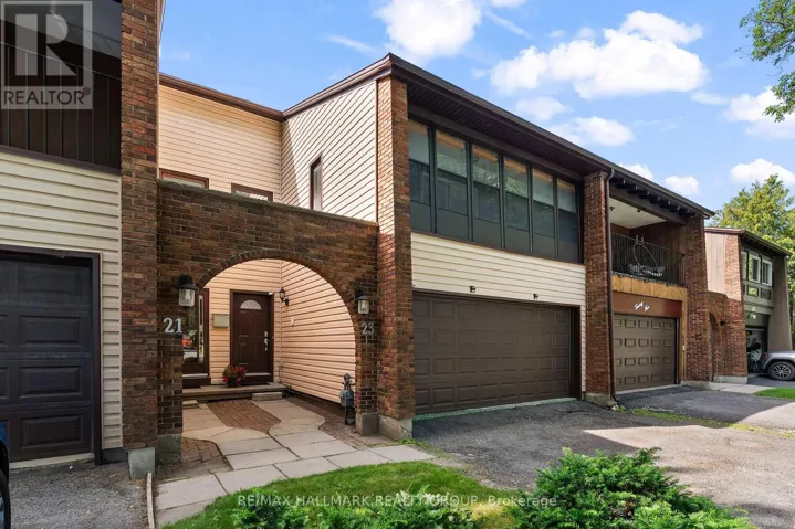 23 OBERON STREET, Ottawa, Ontario K2H7X6