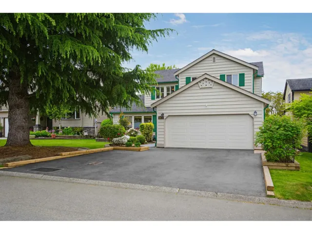 5019 200B STREET, Langley, British Columbia V3A7J1