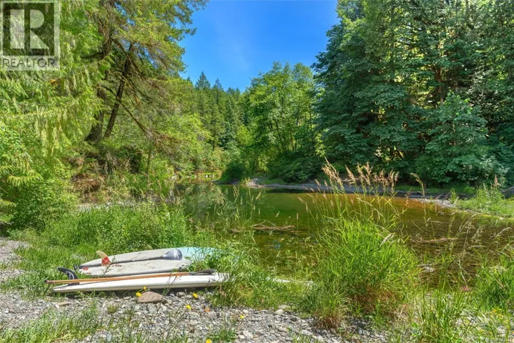 4370 Moss Rd, Duncan, British Columbia V9L6M4