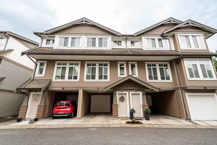 81 8250 209B STREET, Langley, British Columbia V2Y0J7