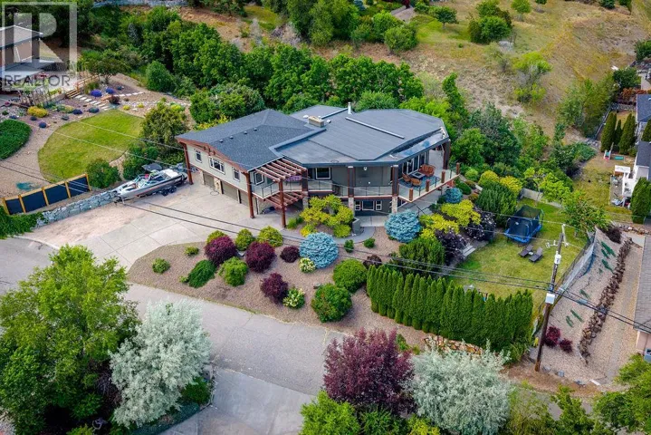 13707 Watson Drive, Coldstream, British Columbia V1B1X7