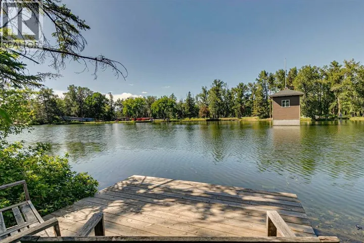 8808 48 Avenue, Calgary, Alberta T3B2B2