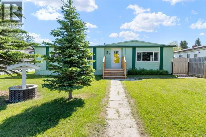 7 Tamarack Crescent NW, Sundre, Alberta T0M1X0