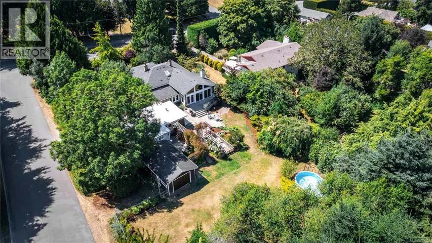 9255 East Saanich Rd, North Saanich, British Columbia V8L1H6