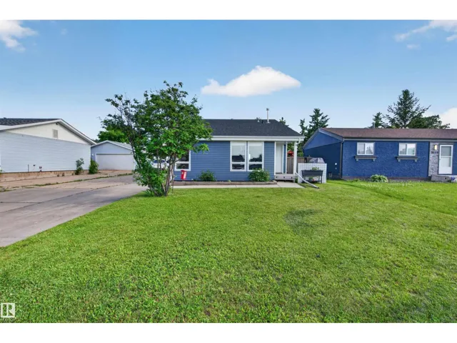 9417 98 AV, Morinville, Alberta T8R1J5