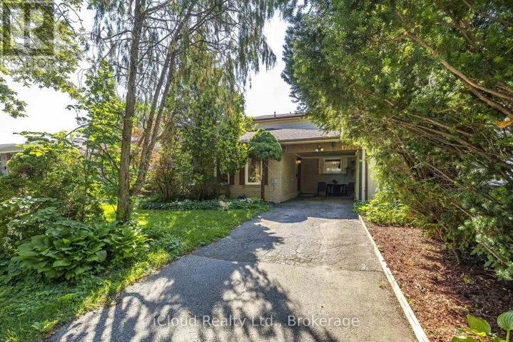 1704 OBERON CRESCENT, Mississauga (Applewood), Ontario L4X2K8